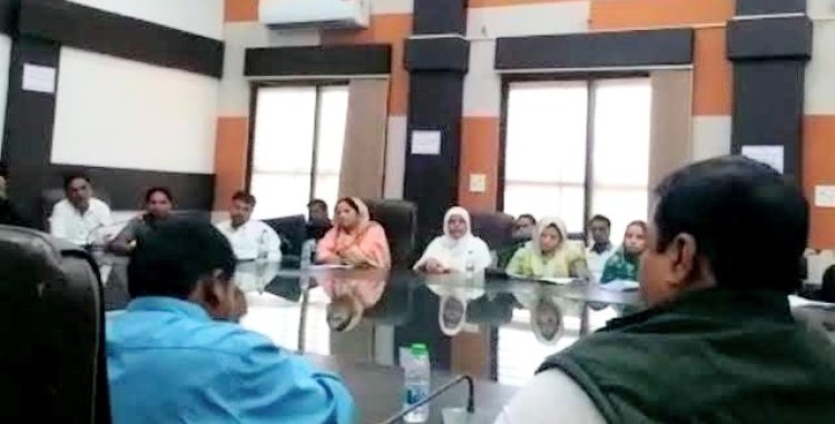 नपा हॉल में आयोजित साधारण परिषद सम्मेलन में आमजन को भी बतौर दर्शक शामिल किया जाए, जनप्रतिनिधि ने सीएमओ को सौंपा पत्र कहा, शामिल नहीं करने पर नपा की धारा 60 का उल्लंघन और आमजनों के अधिकारों का होगा हनन
