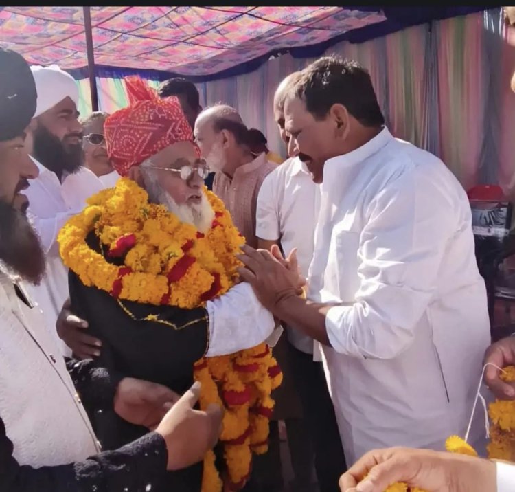 ईद उल फ़ित्र के मौके पर कांग्रेस ने दी ईदगाह पहुंचकर शहर काज़ी सहित मुस्लिम भाइयों को बधाई