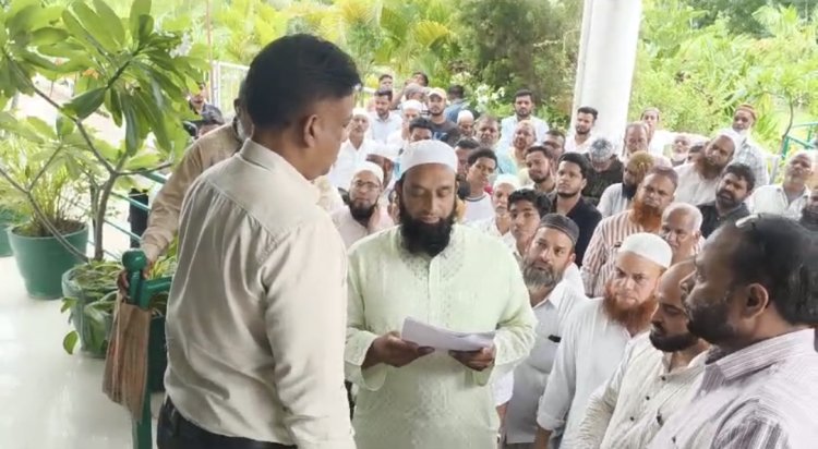 रहमानी वेलफेयर सोसायटी की कॉलोनी भूमि पर फिर से कब्जा करने की हुई कोशिश, बाउंड्रीवाल तोड़ने हुए सीसीटीवी में कैद हुए आरोपी, पिछली पुलिस को शिकायत करने के बाद भी नहीं हुई थी सख्त कार्रवाई,  संस्था ने राज्यपाल एवं मुख्यमंत्री के नाम  सौंपा ज्ञापन