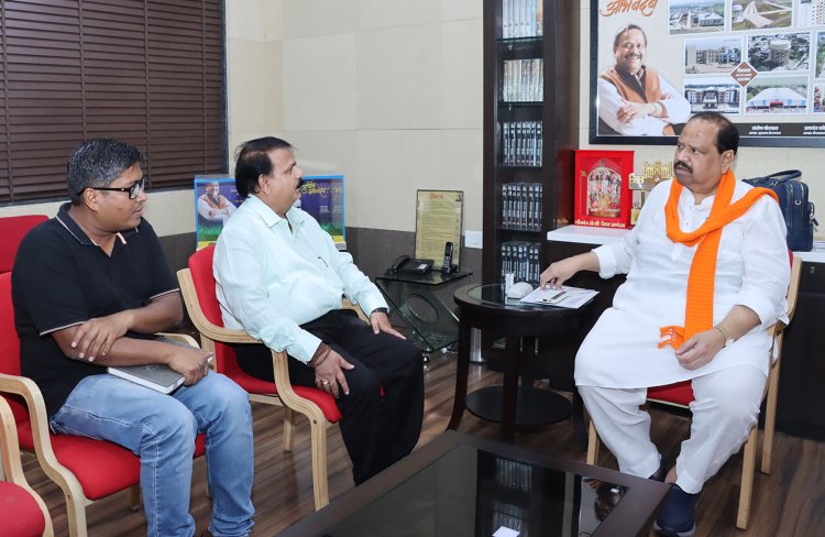 जिले में बिजली व्यवस्था सुचारू रहे - कैबिनेट मंत्री चेतन्य काश्यप बिजली कंपनी के अधिकारियों को बैठक में दिए निर्देश