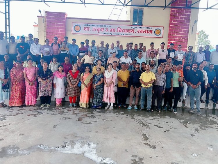 उत्कृष्ट उच्चतर माध्यमिक विद्यालय में तीन दिवसीय शारीरिक शिक्षा प्रशिक्षण शिविर का हुआ भव्य समापन, विद्यार्थियों ने बढ़चढ़ कर लिया शिविर का लाभ