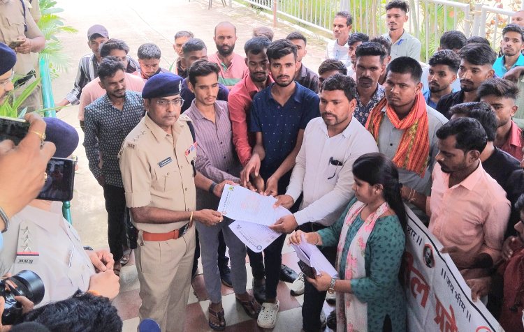 रतलाम पुलिस की करतूत,  प्रतियोगी परीक्षा की तैयारी कर रहे 6 विद्यार्थियों को पूछताछ के बहाने थाने ले जाकर पीटा, बेवजह चोरी स्वीकार करवाने के लिए बनाया दबाव