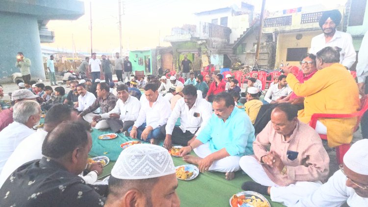 रतलाम में कांग्रेस का भव्य रोजा इफ्तार कार्यक्रम, सांप्रदायिक सौहार्द और भाईचारे की पेश की मिसाल