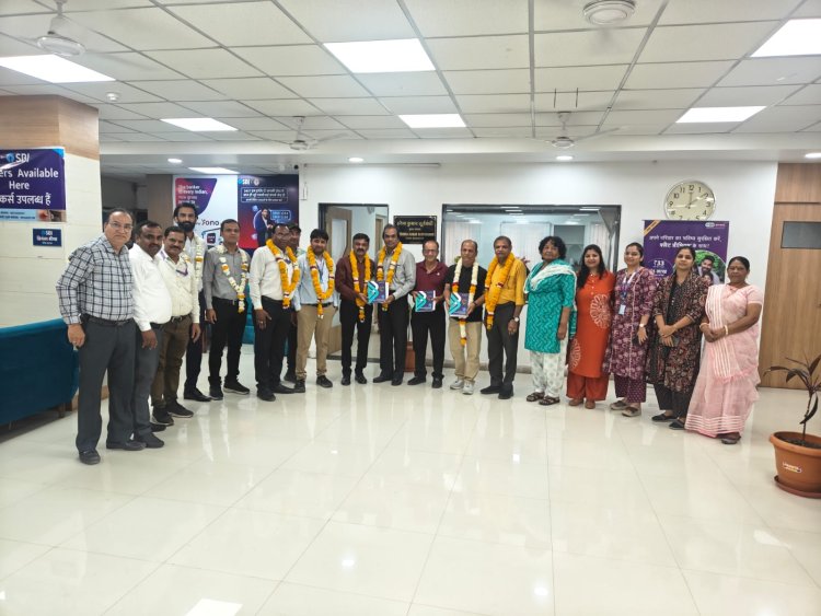 SBI अवार्ड स्टाफ इंप्लाइज यूनियन का बड़ा कदम: पेंशनर साथियों और कर्मचारियों के बीच पहुंचे पदाधिकारी