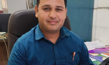 संदीप शर्मा ने संभाला रतलाम रेल मंडल के मुख्य जनसंपर्क निरीक्षक का पदभार