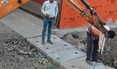 जावरा: पार्षद के प्रयासों से ढंके गए खुले नाले, हादसों और मवेशियों के गिरने की समस्या से मिलेगी निजात