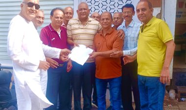 रतलाम स्टेट बैंक पेंशनर्स एसोसिएशन की बैठक संपन्न, वार्षिक सम्मेलन की तैयारियां शुरू, क्षेत्रीय प्रबंधक से मुलाकात की मांग