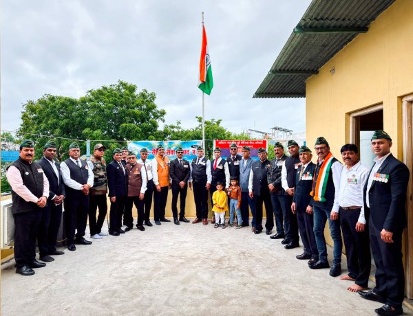 रतलाम में पूर्व सैनिकों ने हर्षोल्लास से मनाया 80वां स्वतंत्रता दिवस, सांस्कृतिक कार्यक्रमों ने बांधा समां